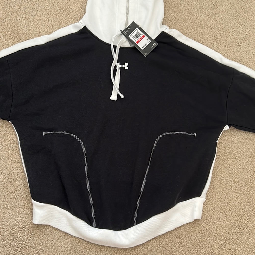 Under Armour women’s XS hoodie